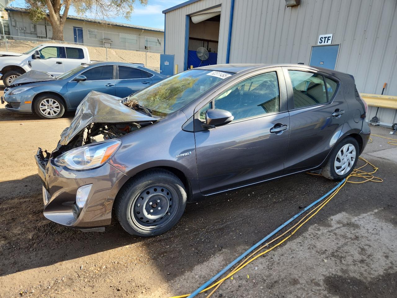 TOYOTA PRIUS C 2015