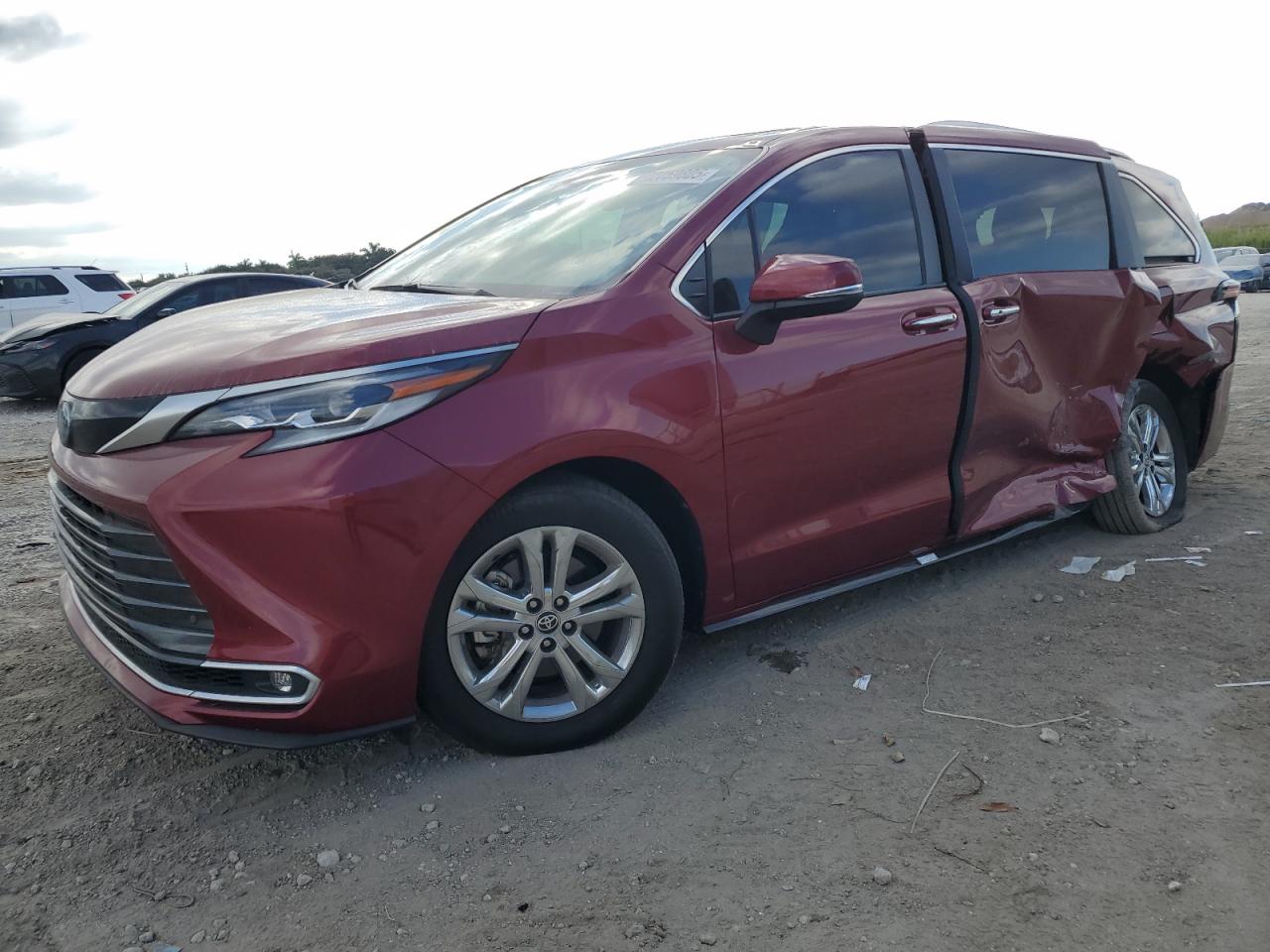 TOYOTA SIENNA LIM 2023