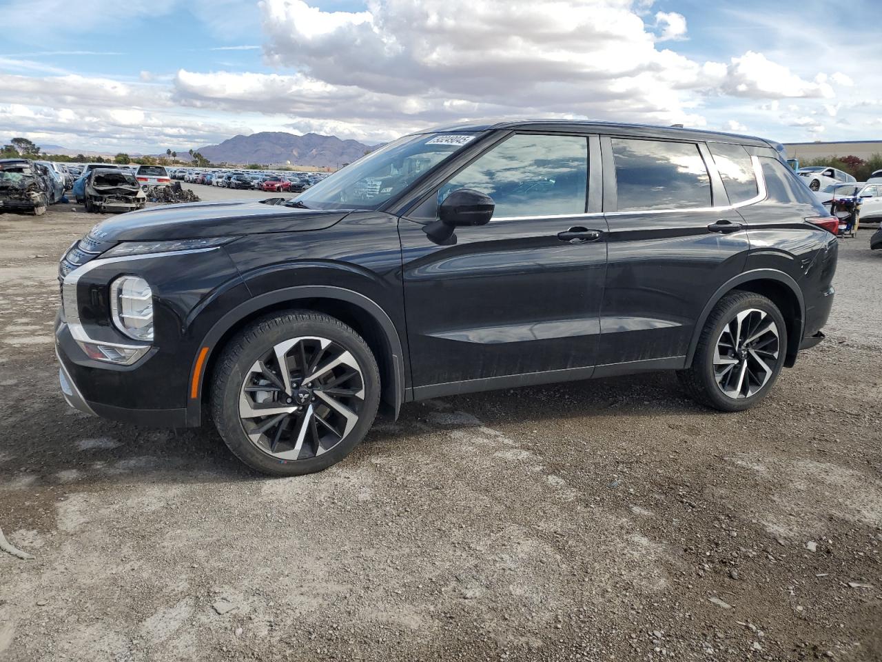 MITSUBISHI OUTLANDER 2022