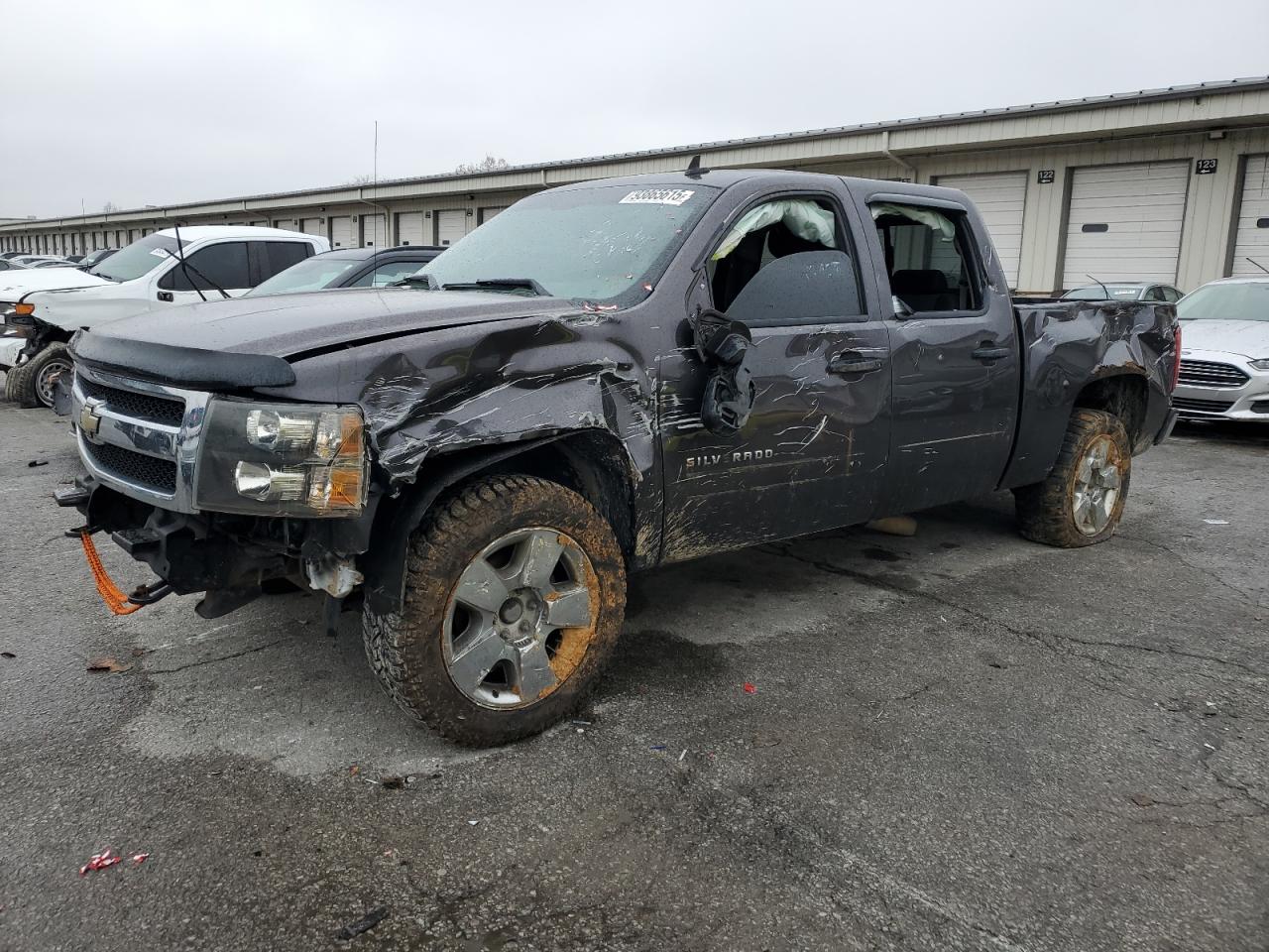 CHEVROLET SILVERADO 2011