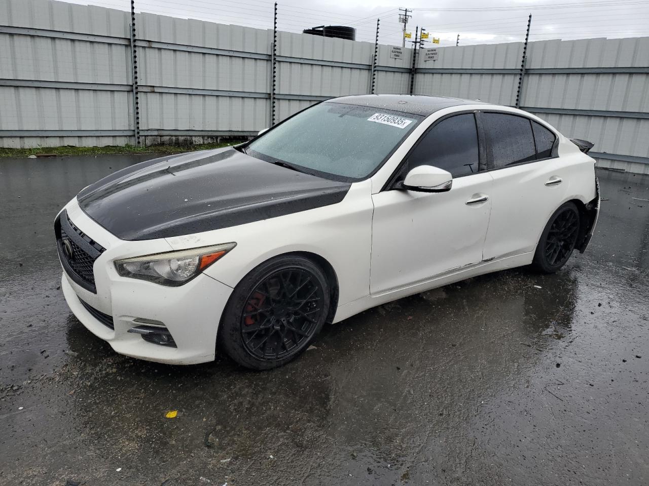 INFINITI Q50 2015