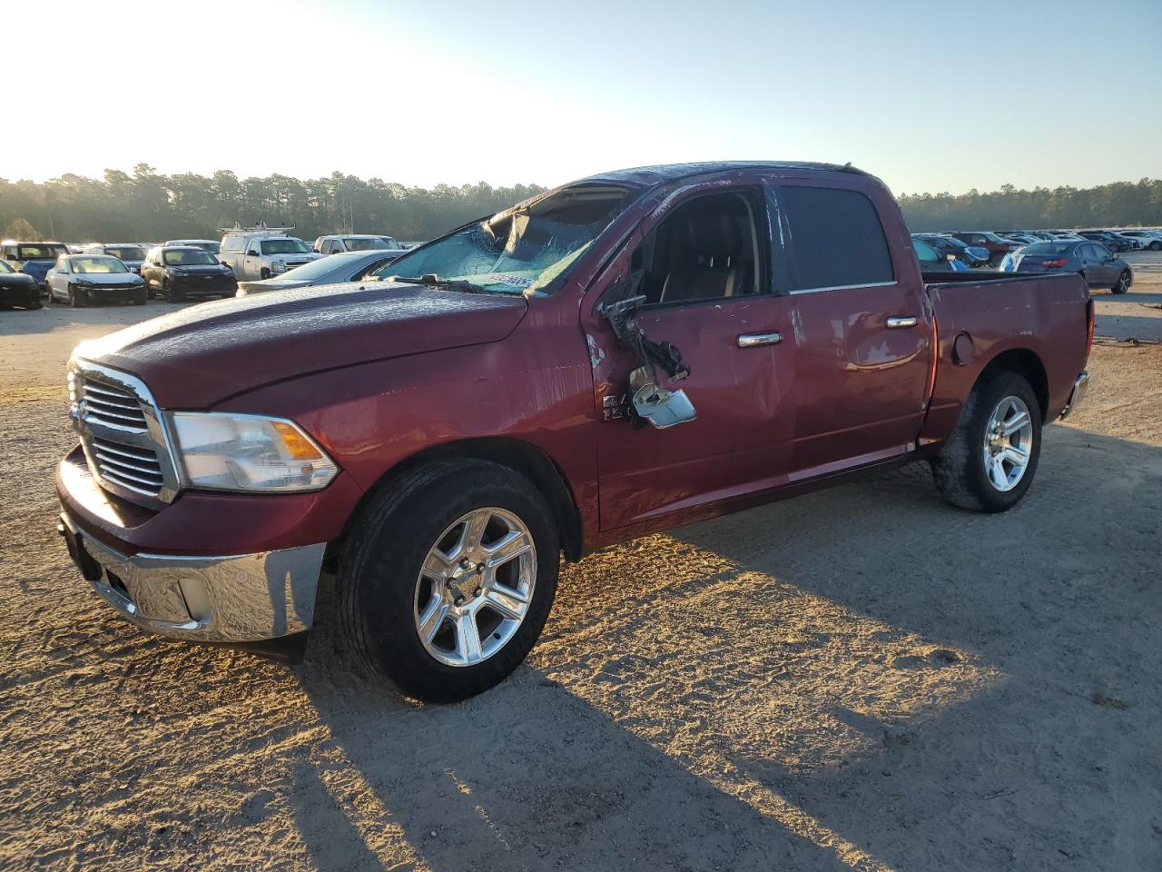 RAM 1500 SLT 2017