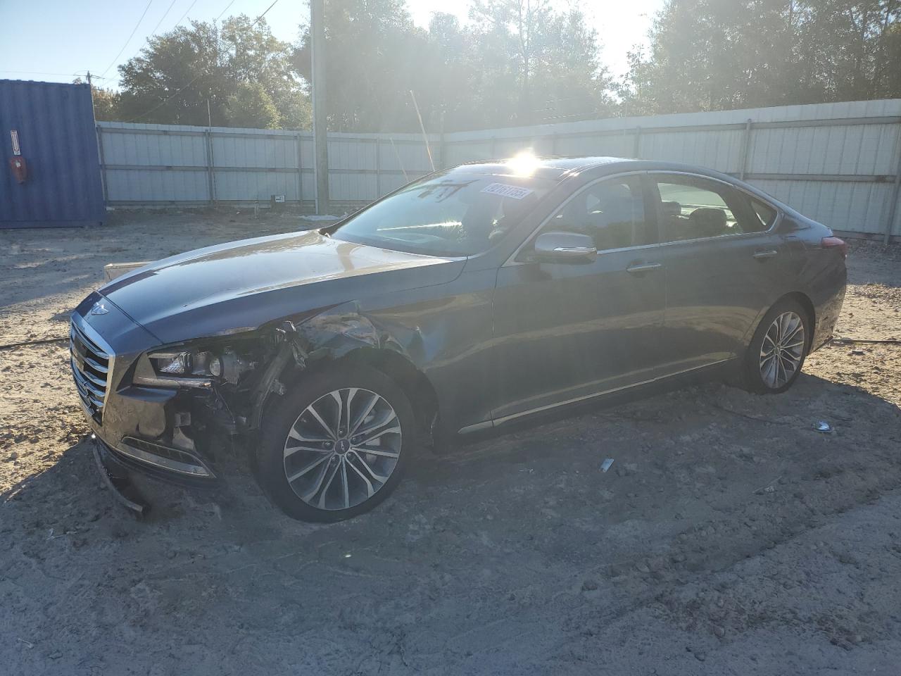 HYUNDAI GENESIS 3. 2015