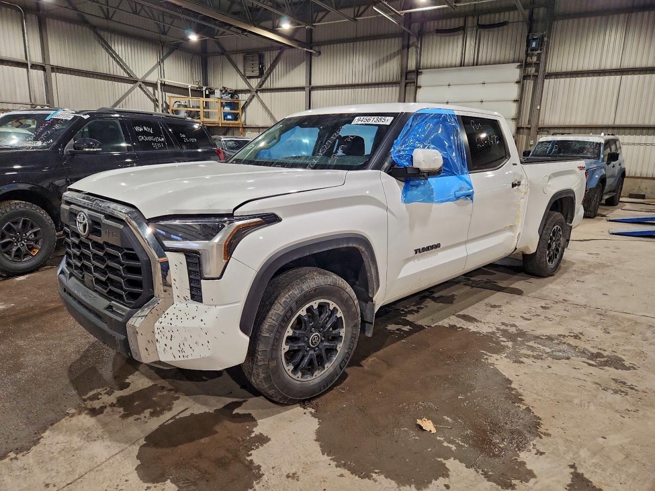TOYOTA TUNDRA CRE 2024