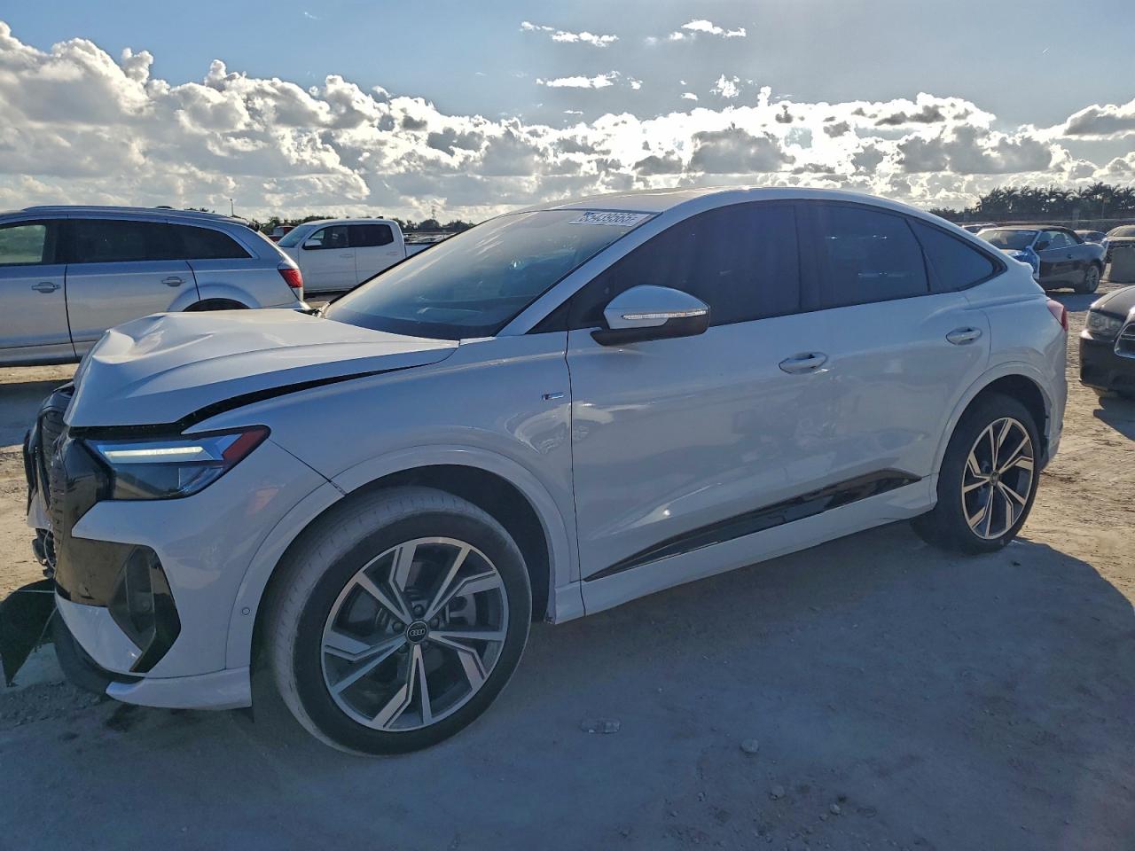 AUDI Q4 E-TRON 2024