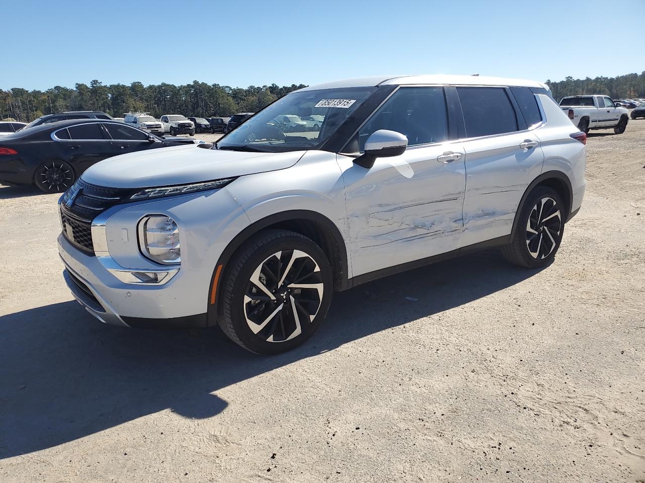 MITSUBISHI OUTLANDER 2024