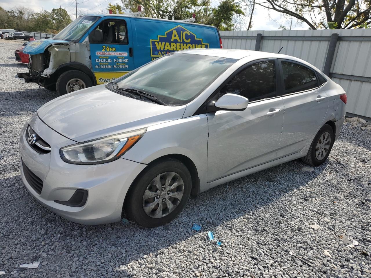 HYUNDAI ACCENT GLS 2015
