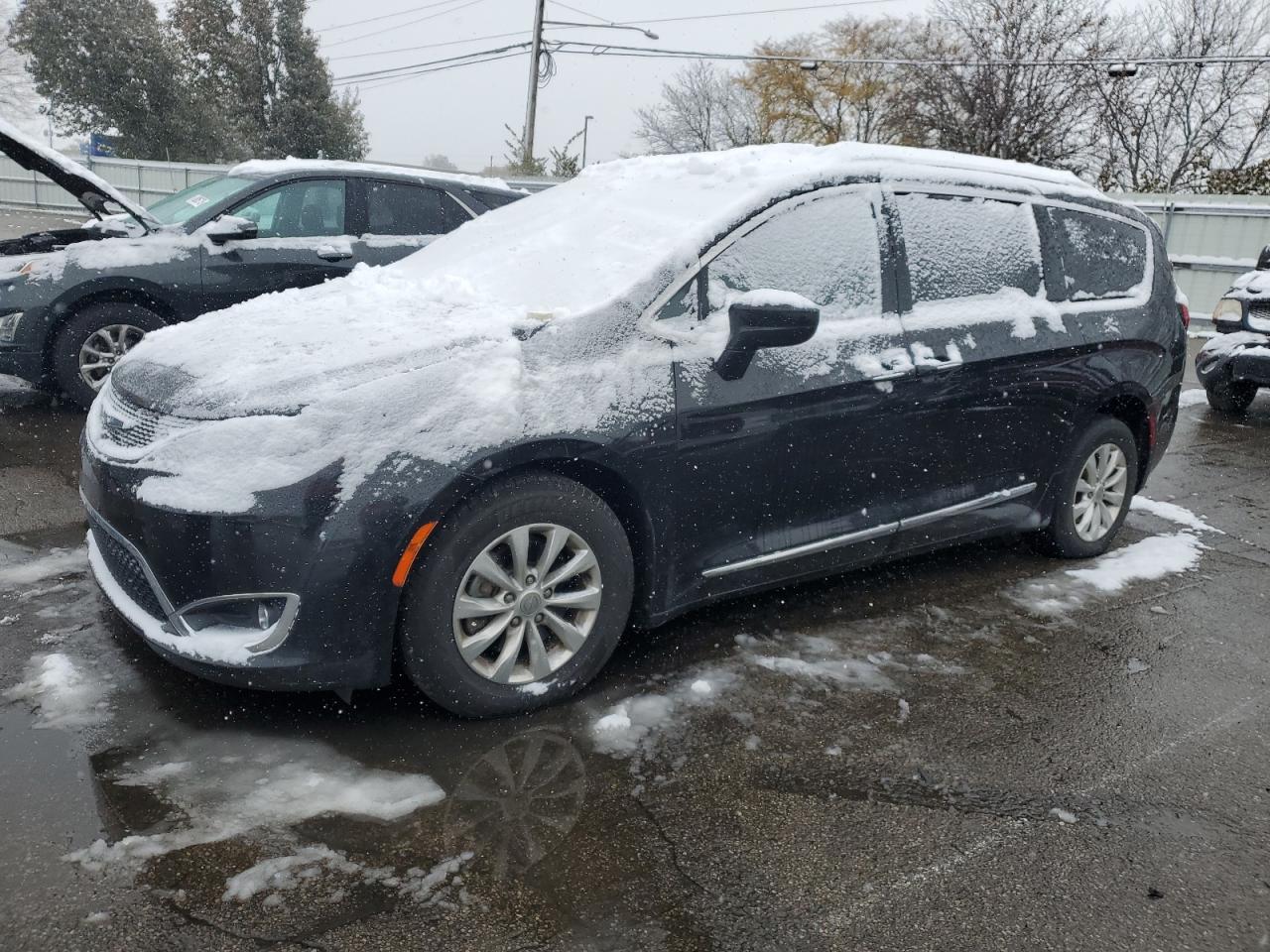 CHRYSLER PACIFICA 2018