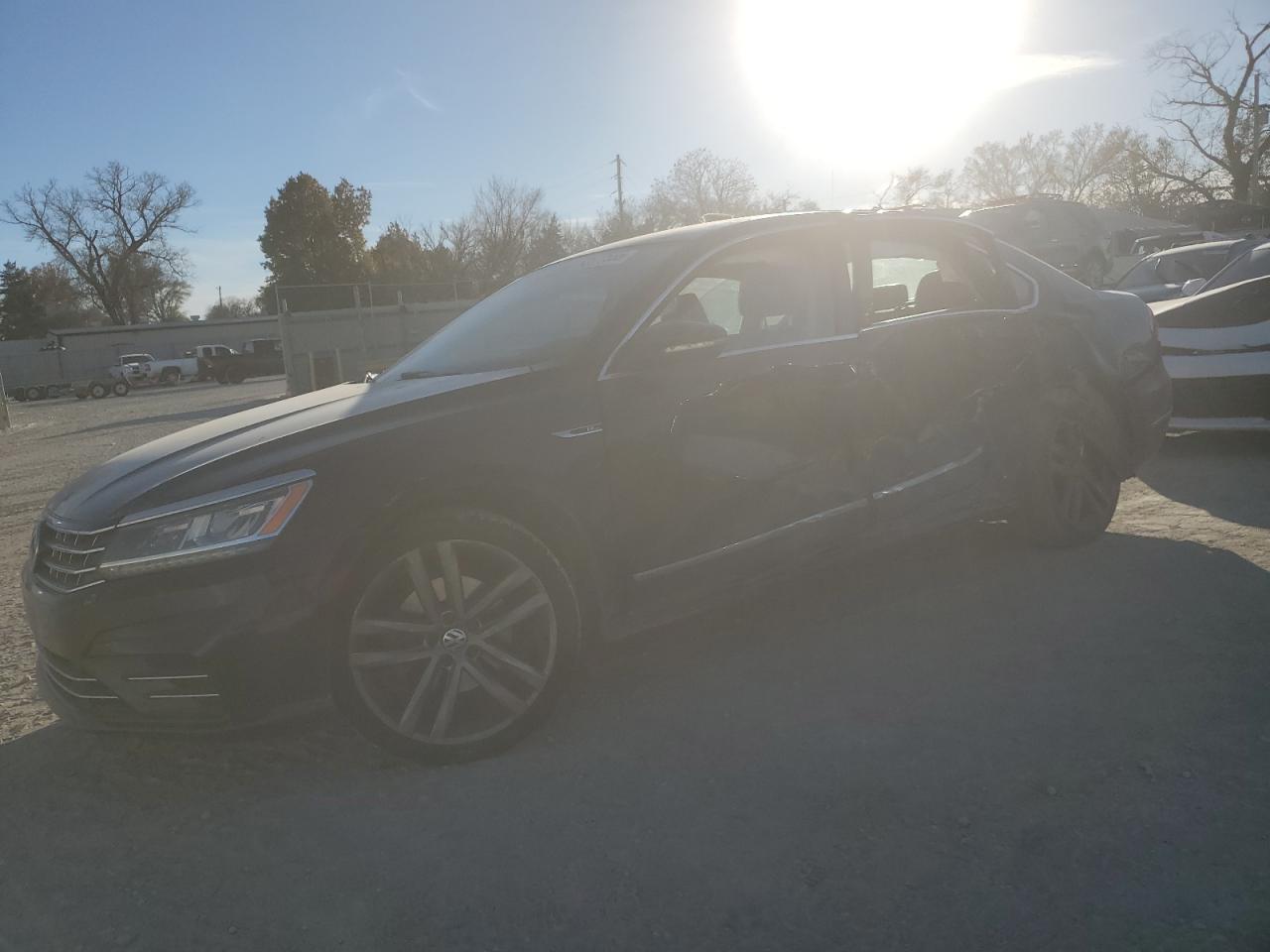 VOLKSWAGEN PASSAT R-L 2017