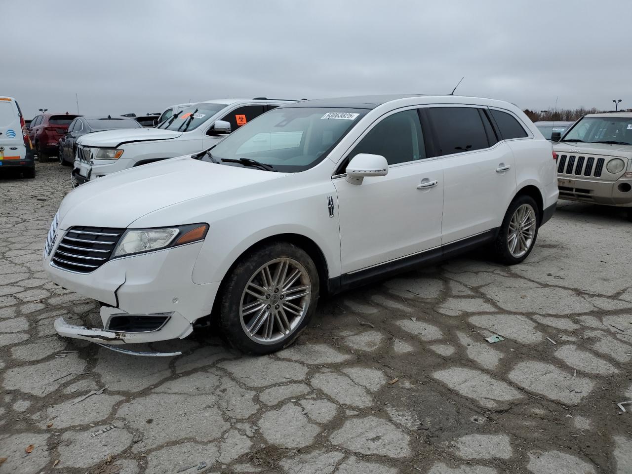 LINCOLN MKT 2018