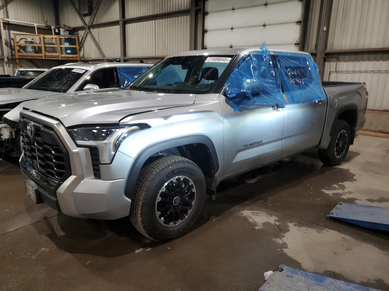 TOYOTA TUNDRA CRE 2024