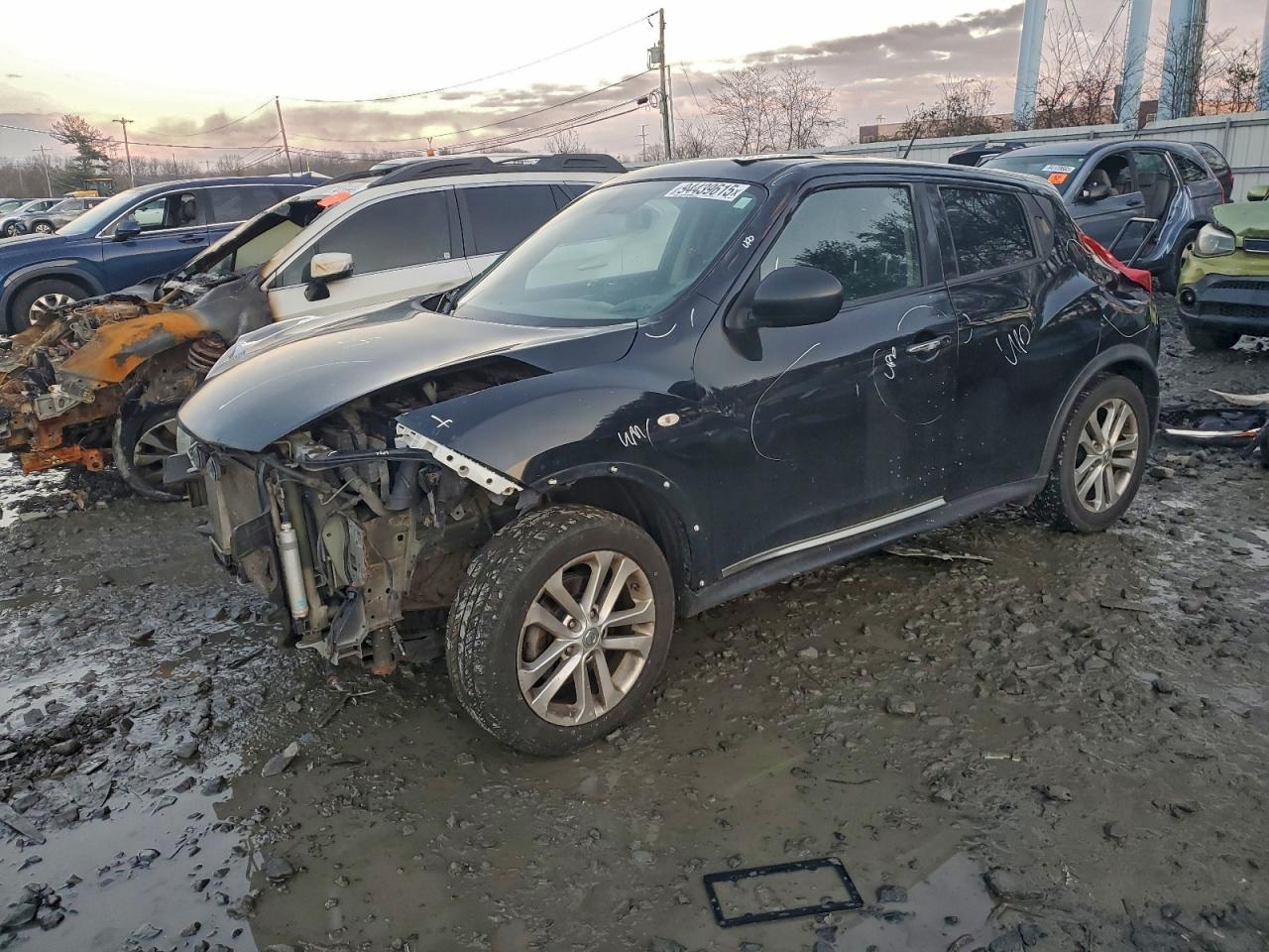 NISSAN JUKE 2012