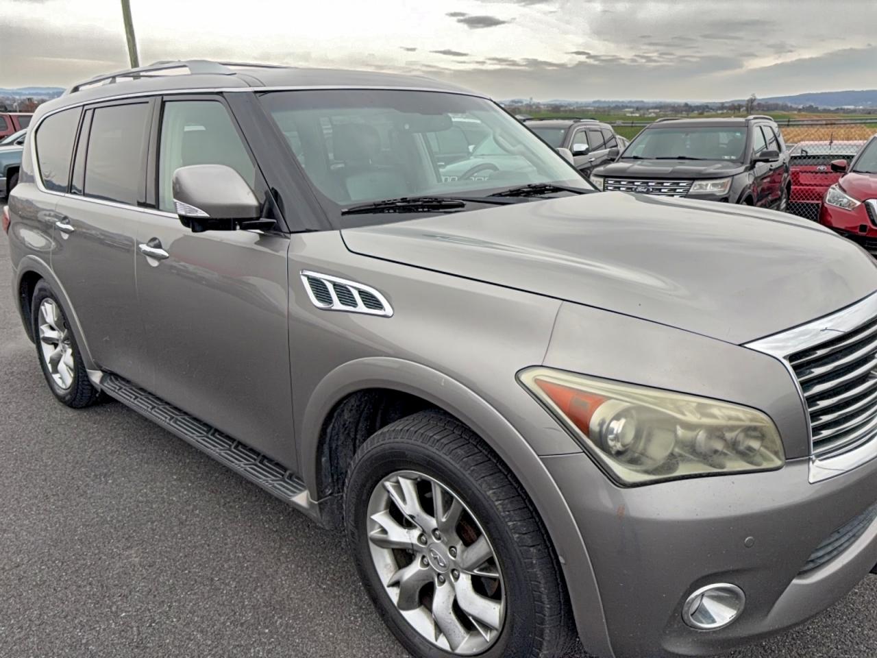 INFINITI QX56 2011