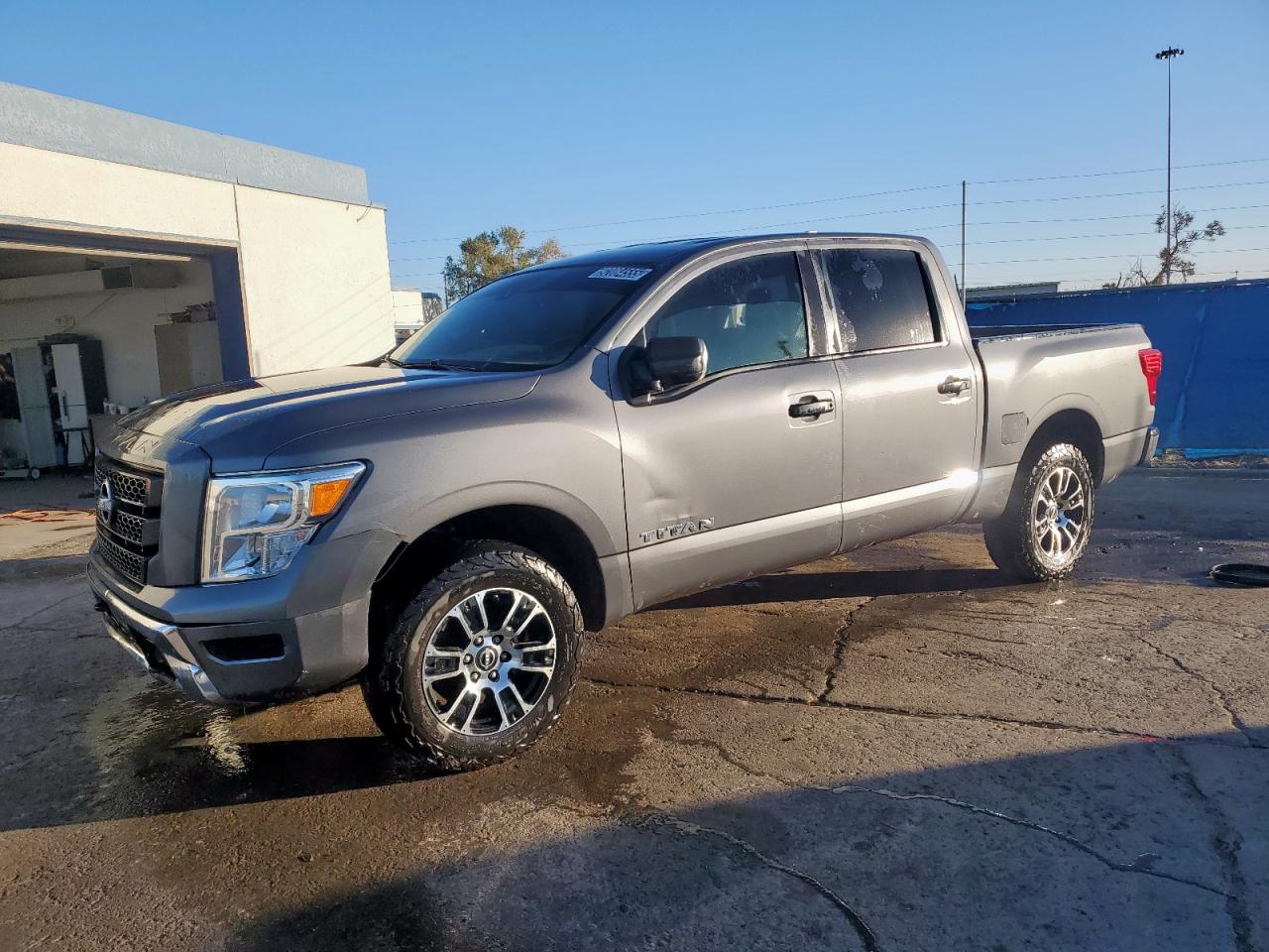 NISSAN TITAN S 2023