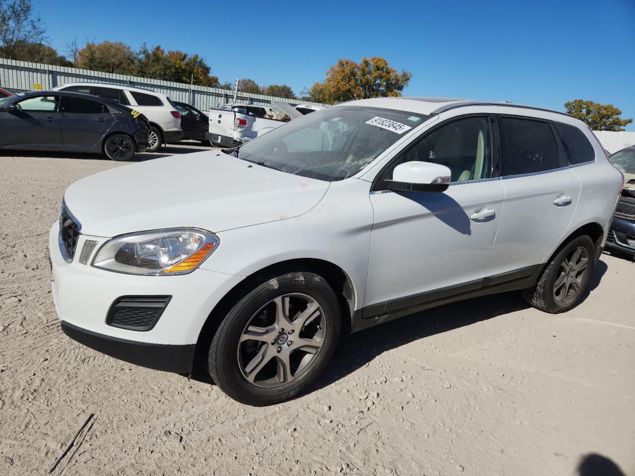 VOLVO XC60 T6 2011