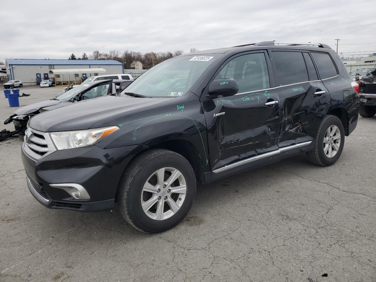TOYOTA HIGHLANDER 2013