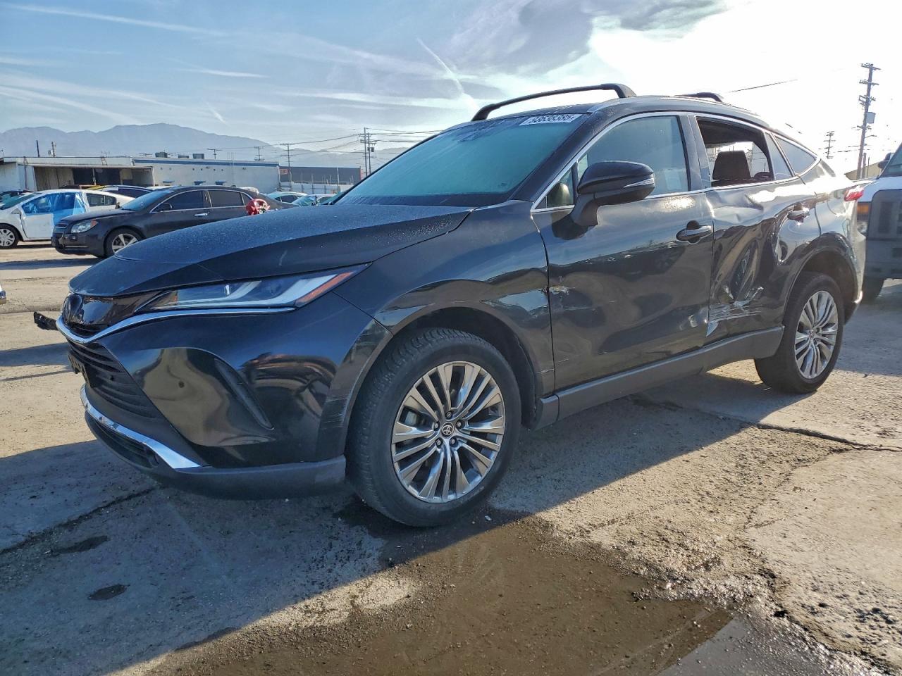 TOYOTA VENZA LE 2023