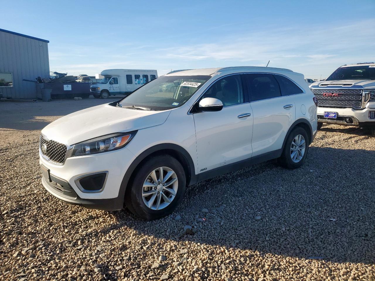 KIA SORENTO LX 2017