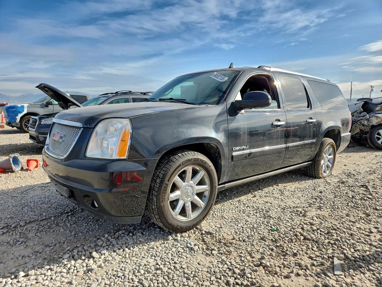 GMC YUKON XL D 2011