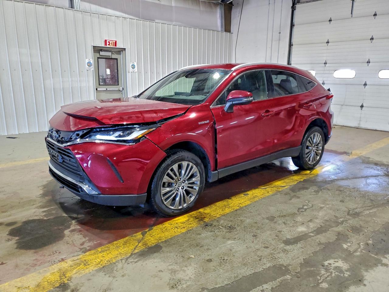 TOYOTA VENZA LE 2021