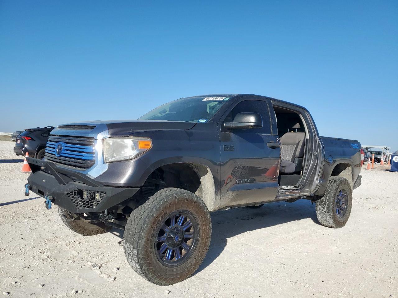 TOYOTA TUNDRA CRE 2017