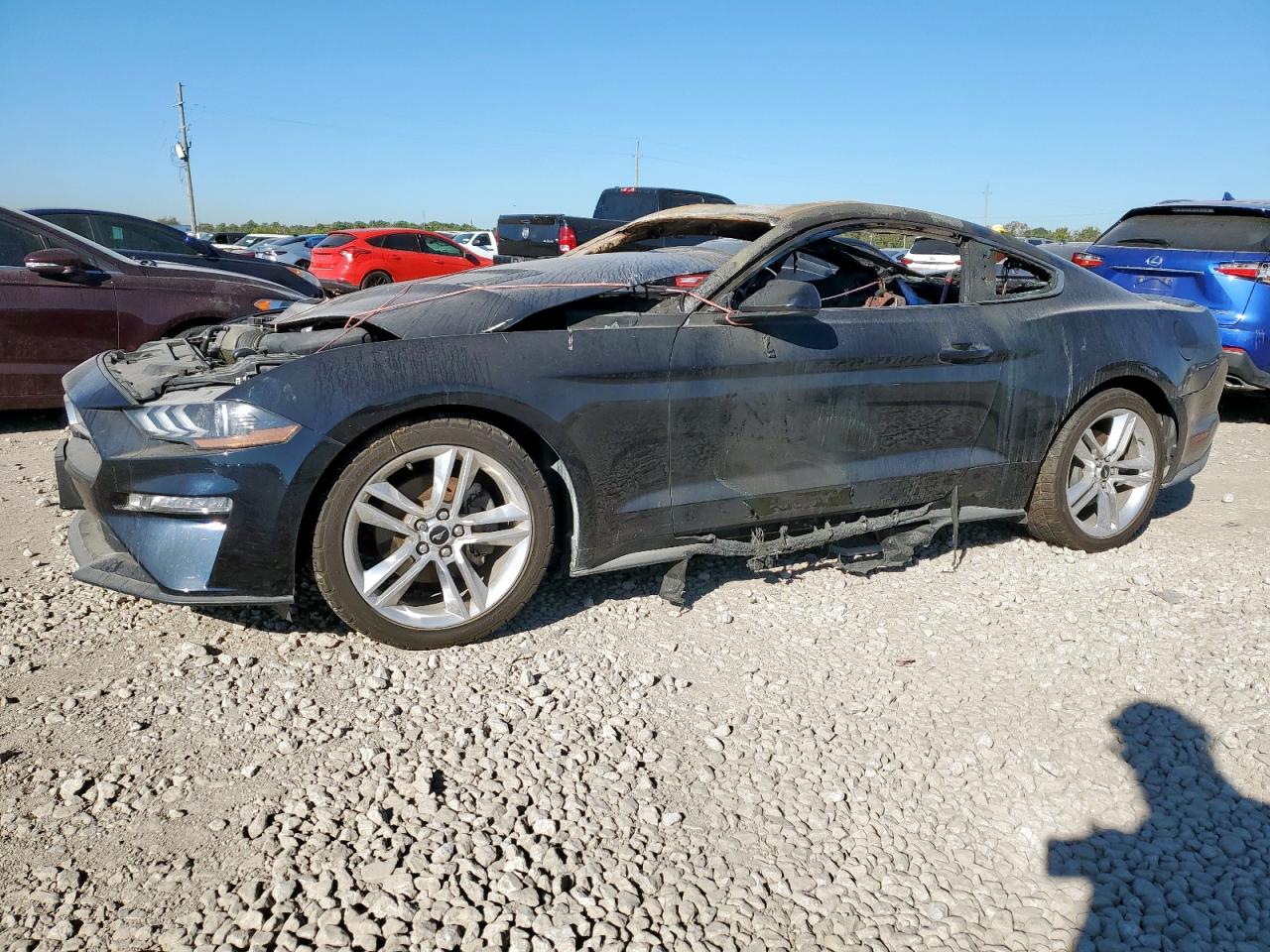 FORD MUSTANG 2021