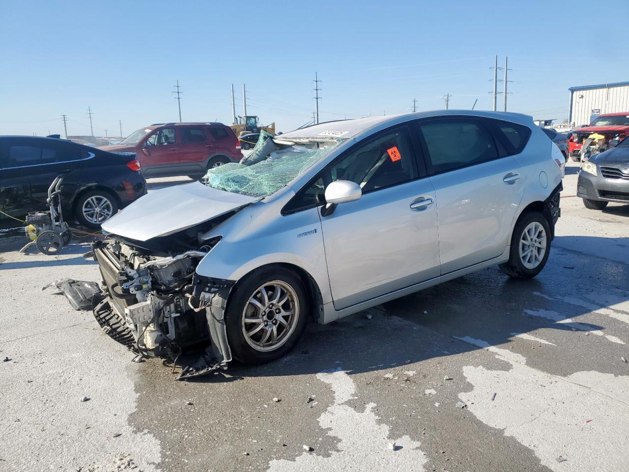 TOYOTA PRIUS V 2012