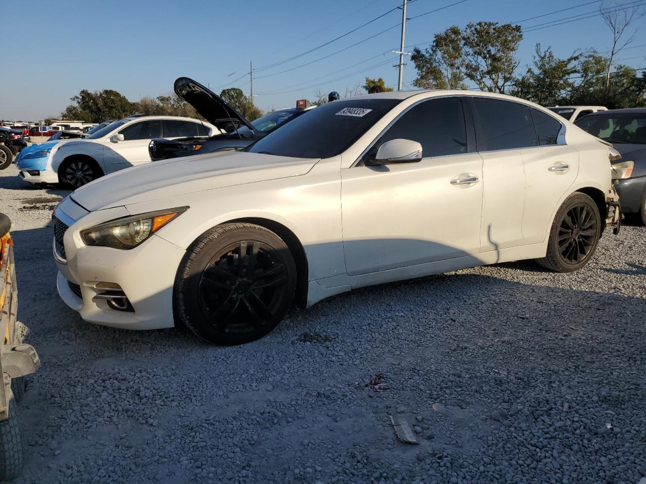 INFINITI Q50 BASE 2015
