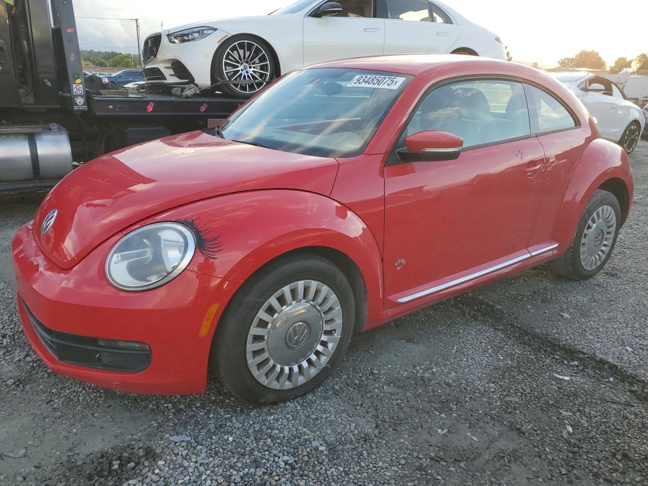 VOLKSWAGEN BEETLE 2016
