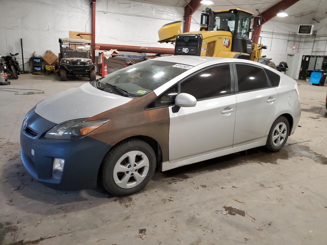 TOYOTA PRIUS 2011