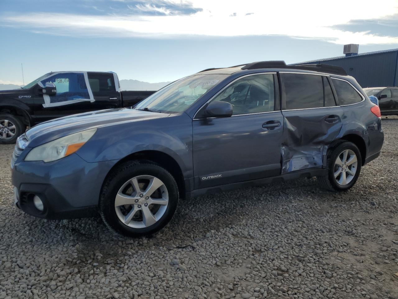 SUBARU OUTBACK 2. 2014