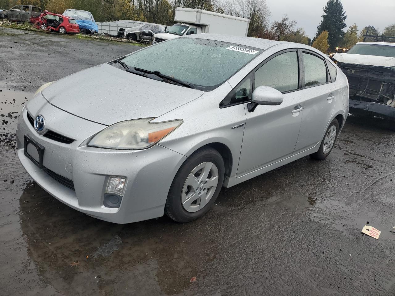 TOYOTA PRIUS 2011