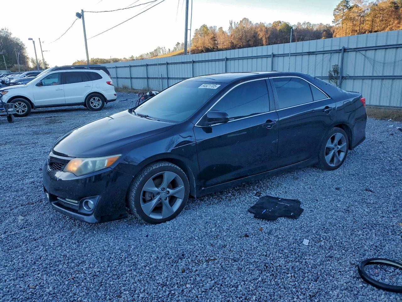 TOYOTA CAMRY SE 2014