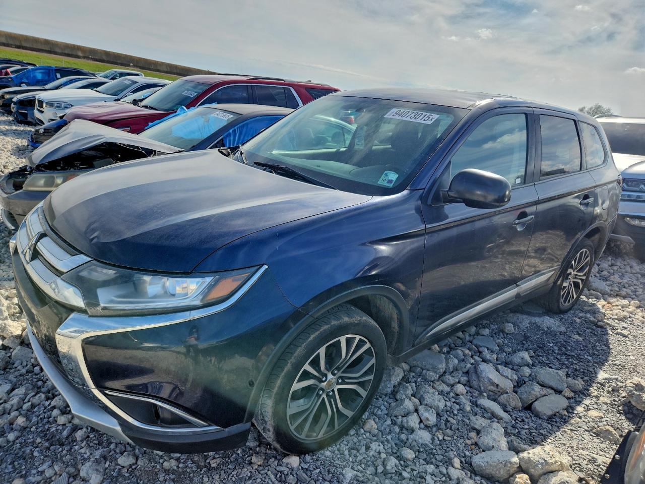 MITSUBISHI OUTLANDER 2018