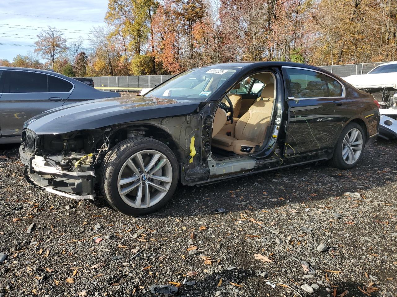 BMW 750 2016