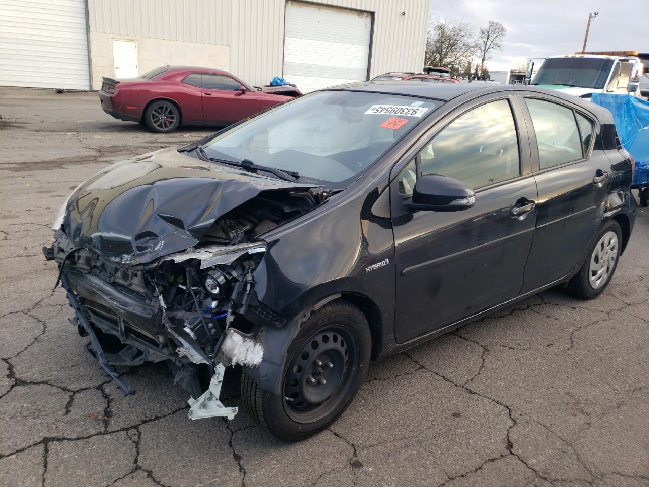 TOYOTA PRIUS C 2016