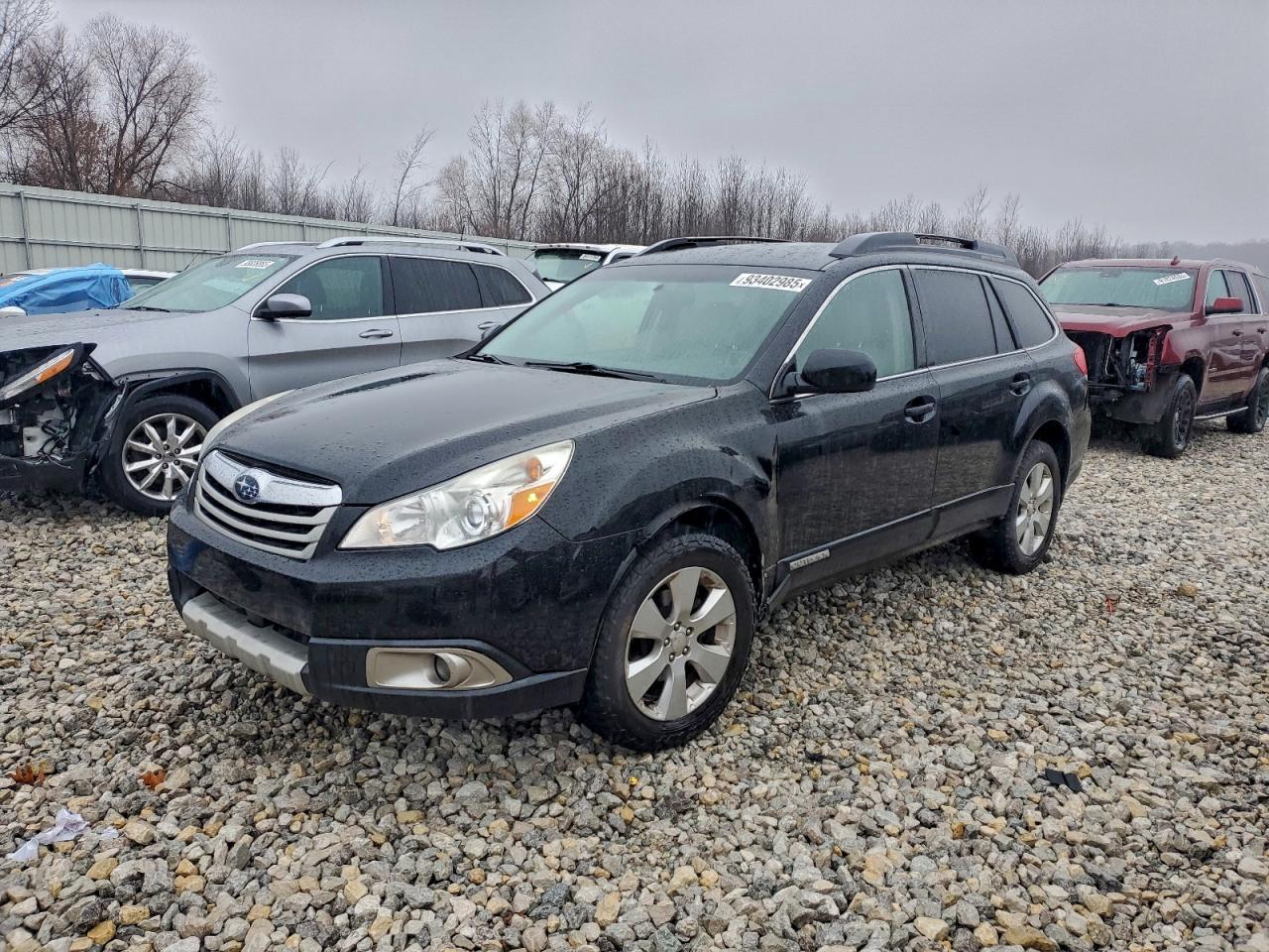 SUBARU OUTBACK 2. 2012
