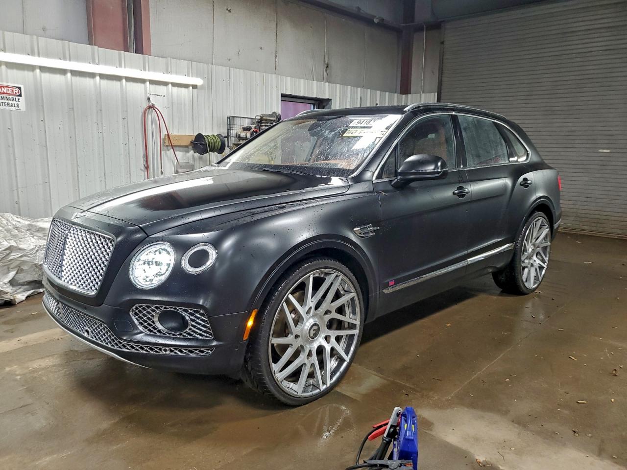 BENTLEY BENTAYGA 2017