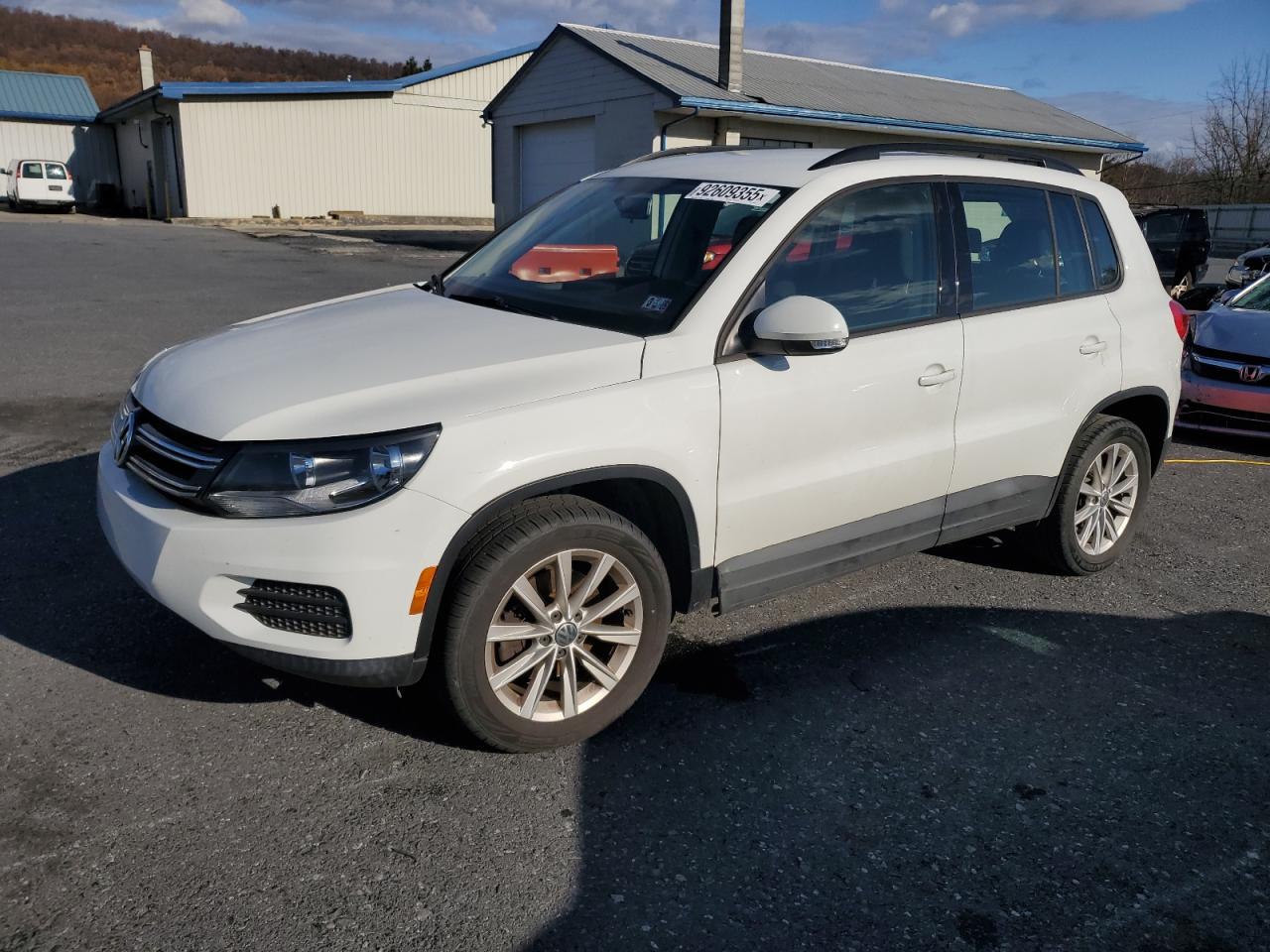 VOLKSWAGEN TIGUAN S 2017
