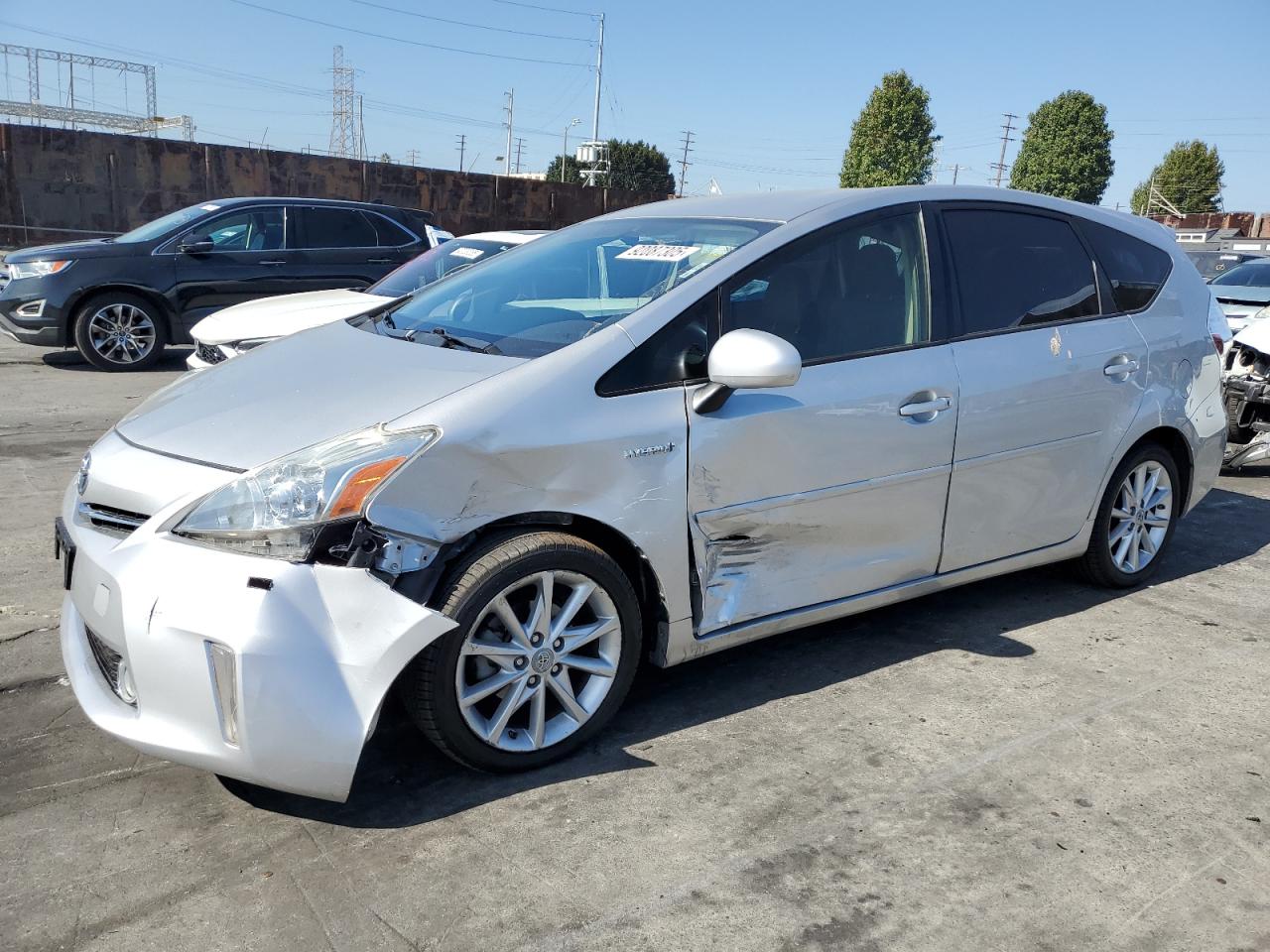 TOYOTA PRIUS V 2012