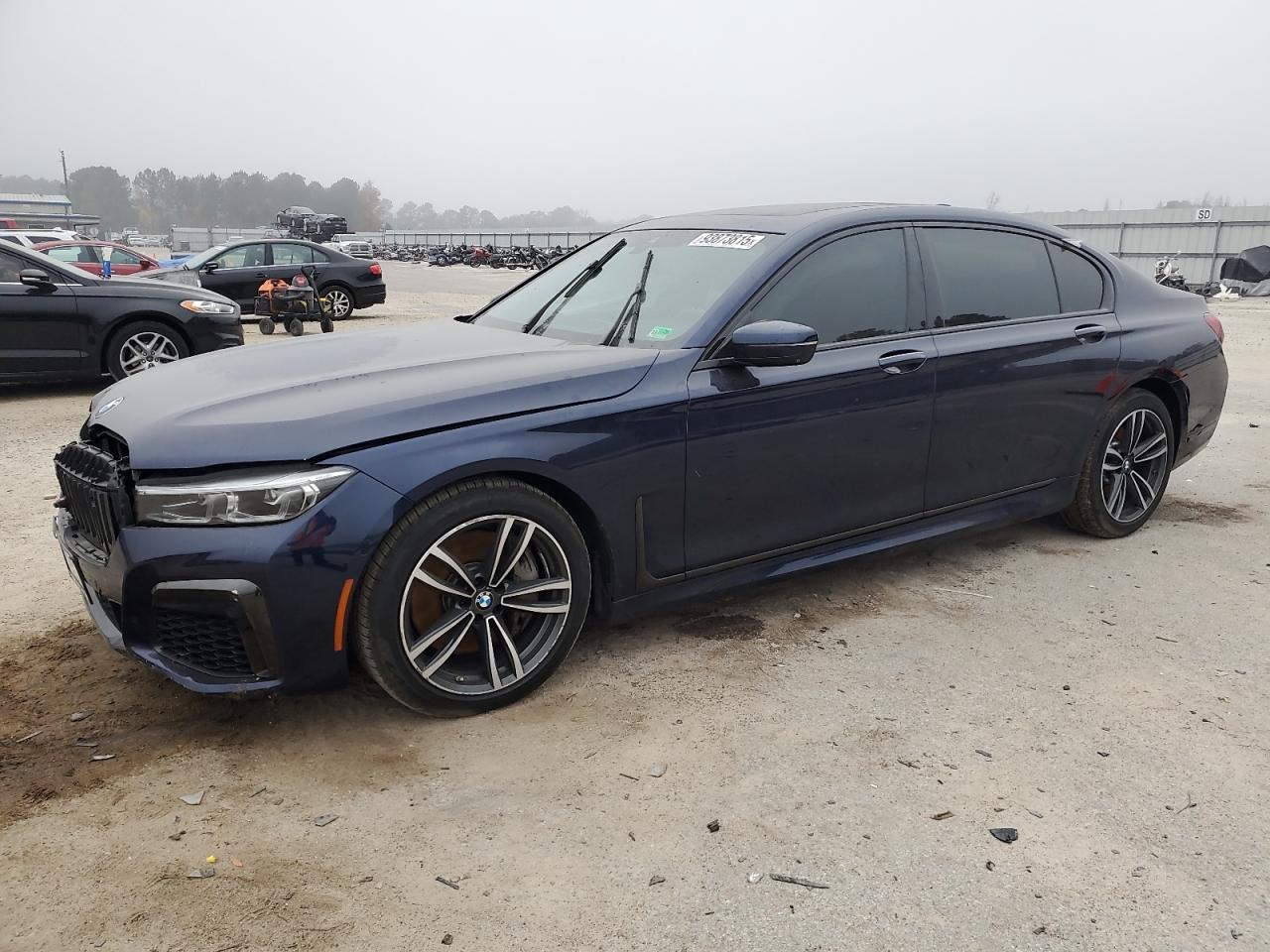 BMW 750 2020