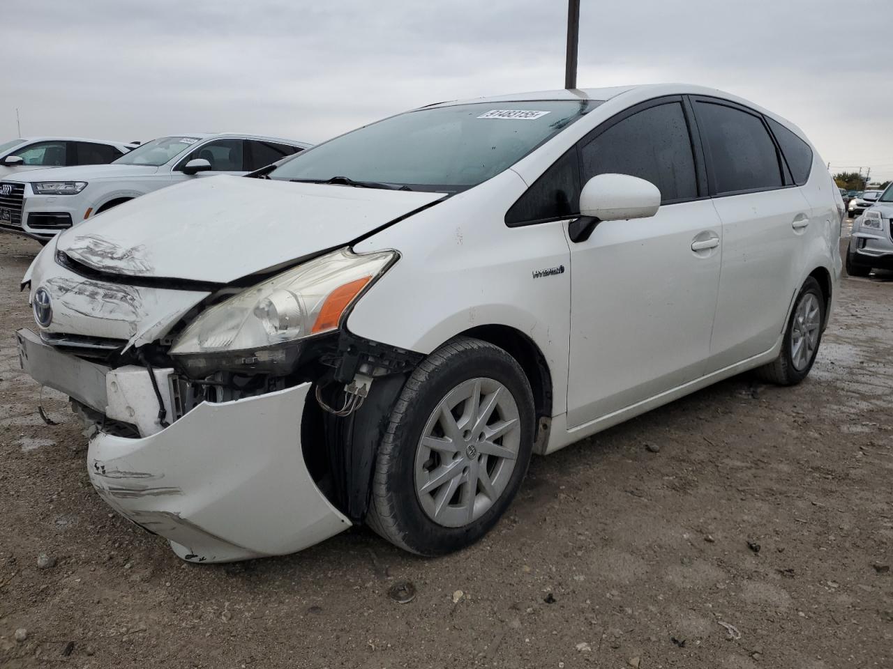 TOYOTA PRIUS V 2012