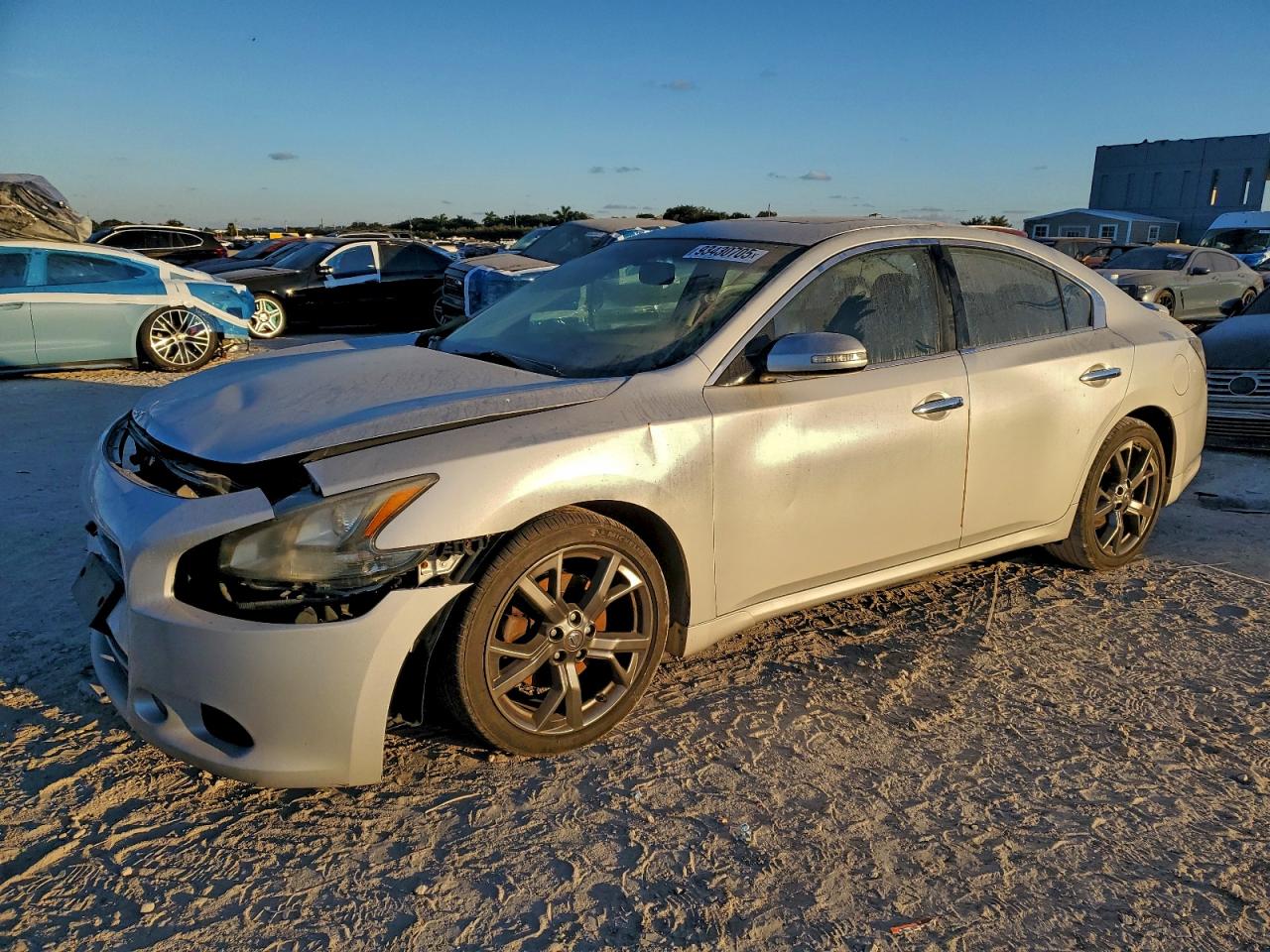 NISSAN MAXIMA 2013