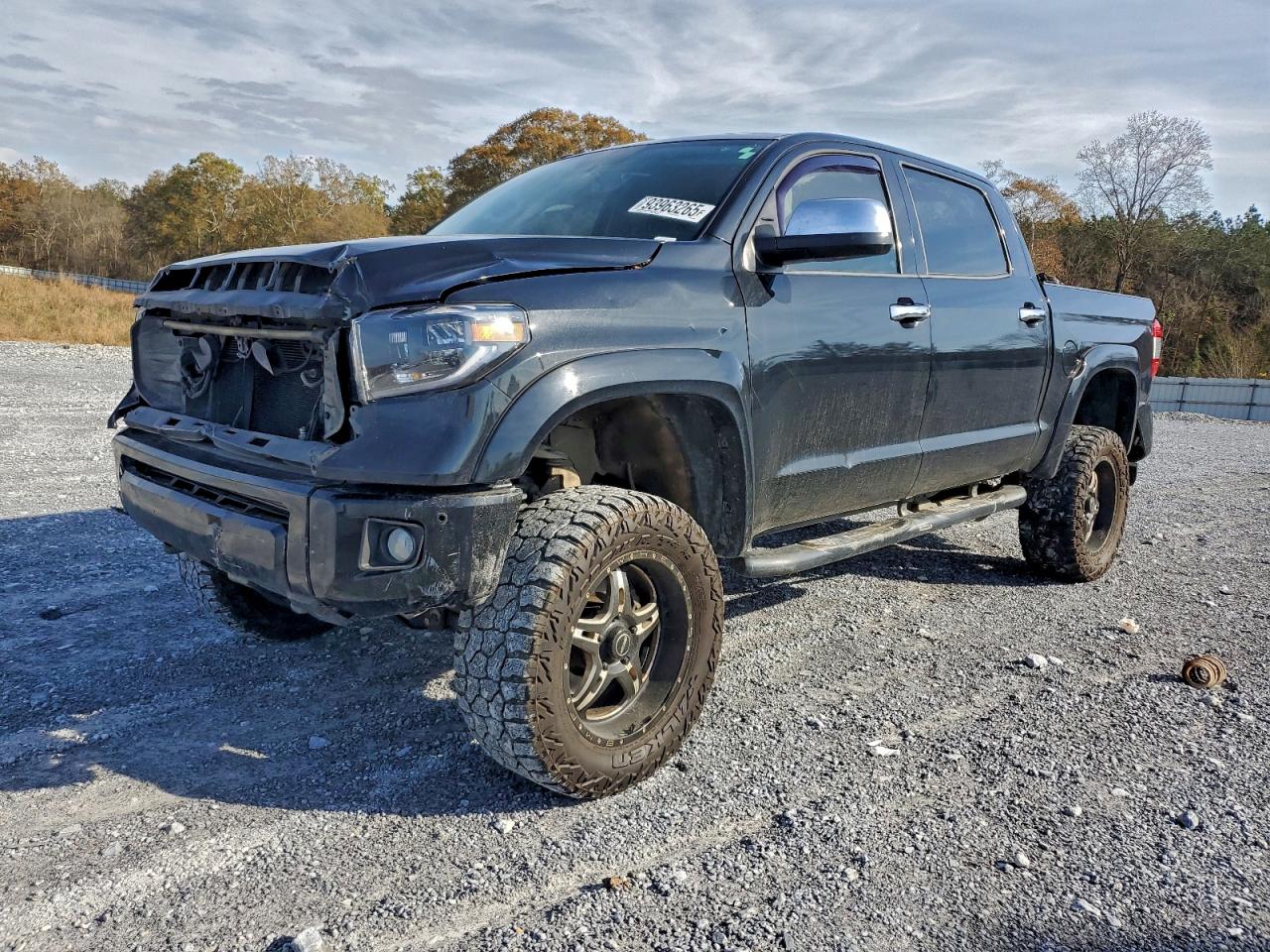 TOYOTA TUNDRA 2015