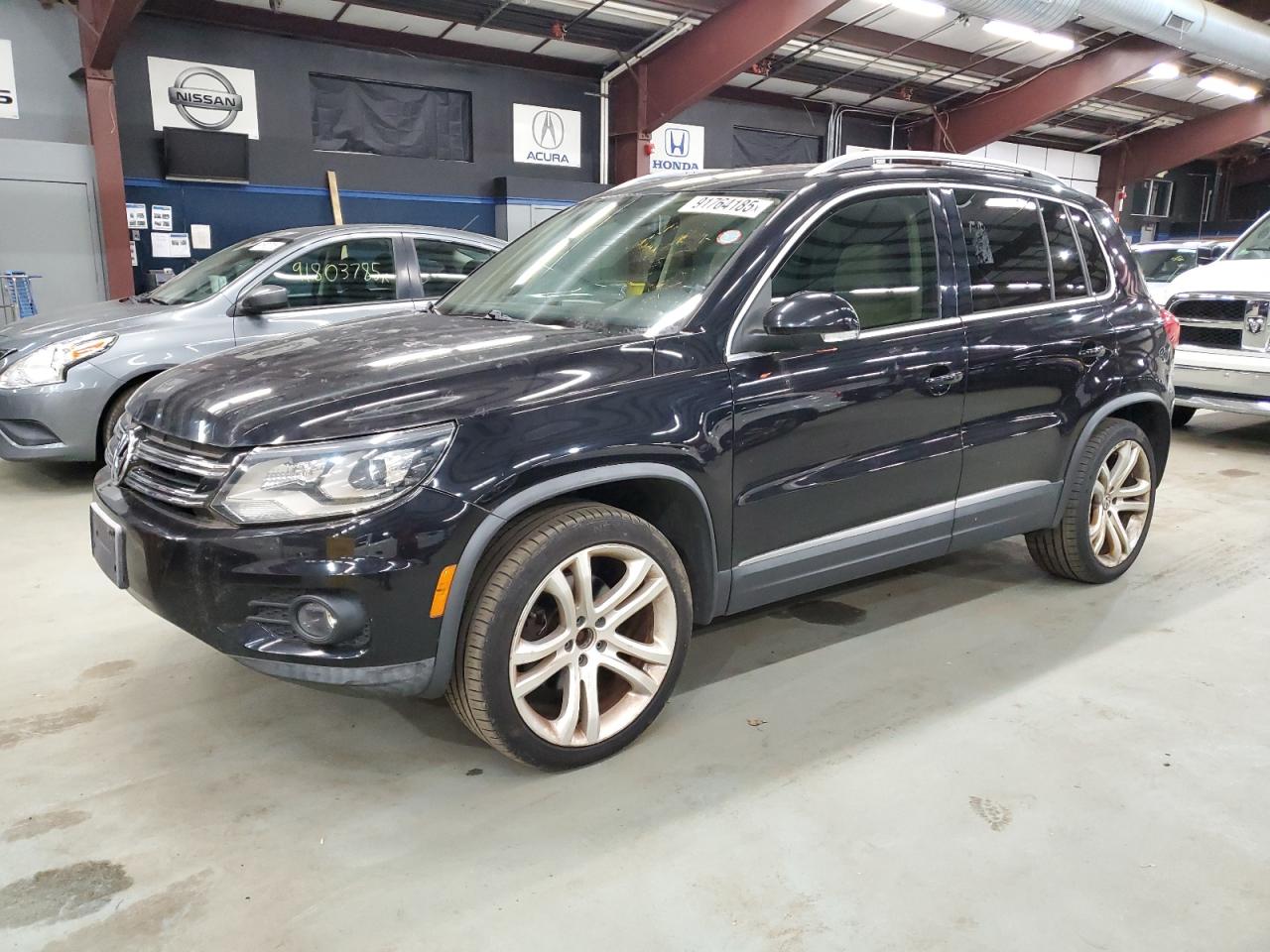 VOLKSWAGEN TIGUAN 2012