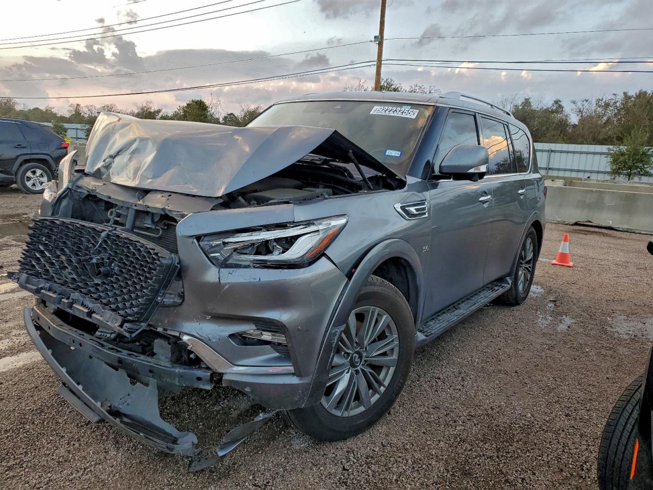 INFINITI QX80 LUXE 2020