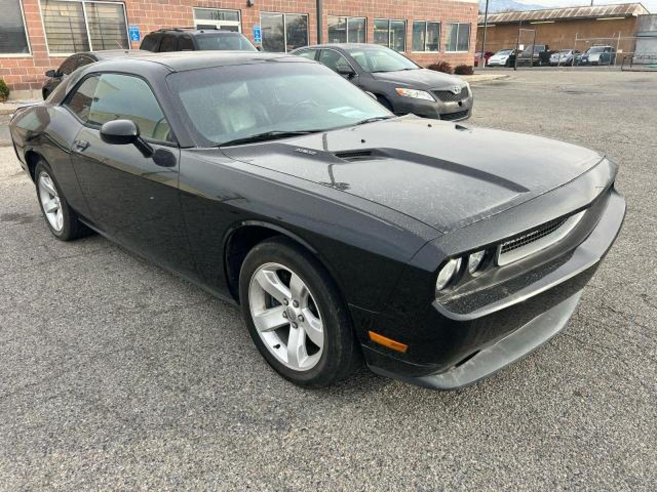 DODGE CHALLENGER 2013