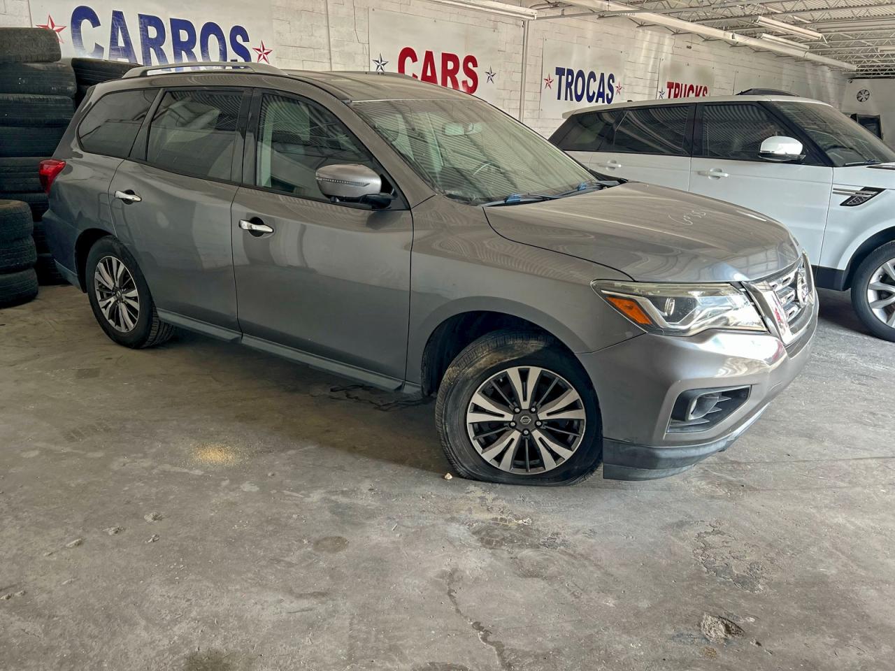NISSAN PATHFINDER 2017