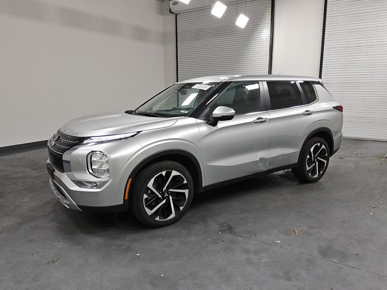 MITSUBISHI OUTLANDER 2023