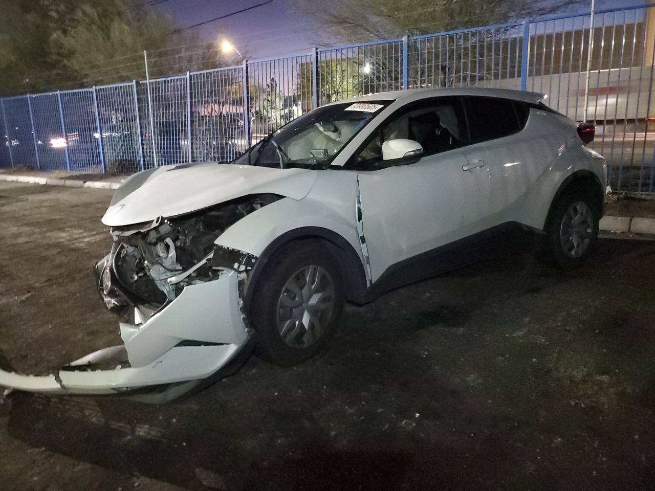 TOYOTA C-HR XLE 2019